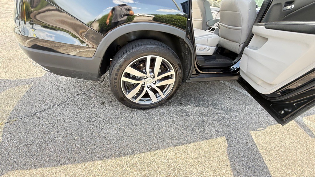 2017 Honda Pilot Image 23