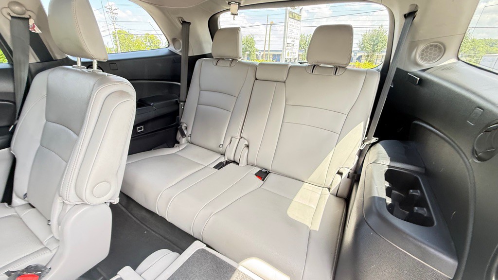 2017 Honda Pilot Image 27