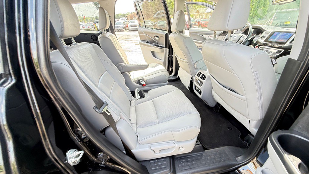 2017 Honda Pilot Image 28