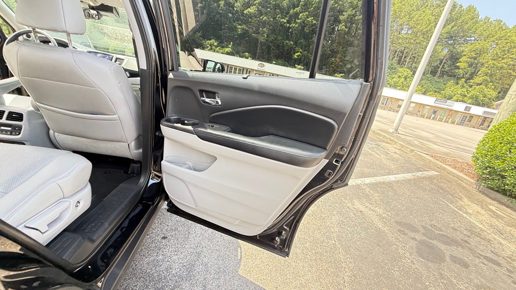 2017 Honda Pilot Image 29