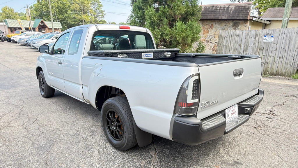 2013 Toyota Tacoma Image 4