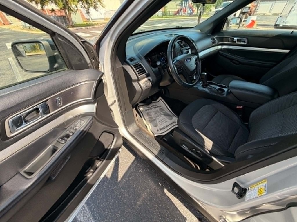 2017 Ford Explorer Image 7