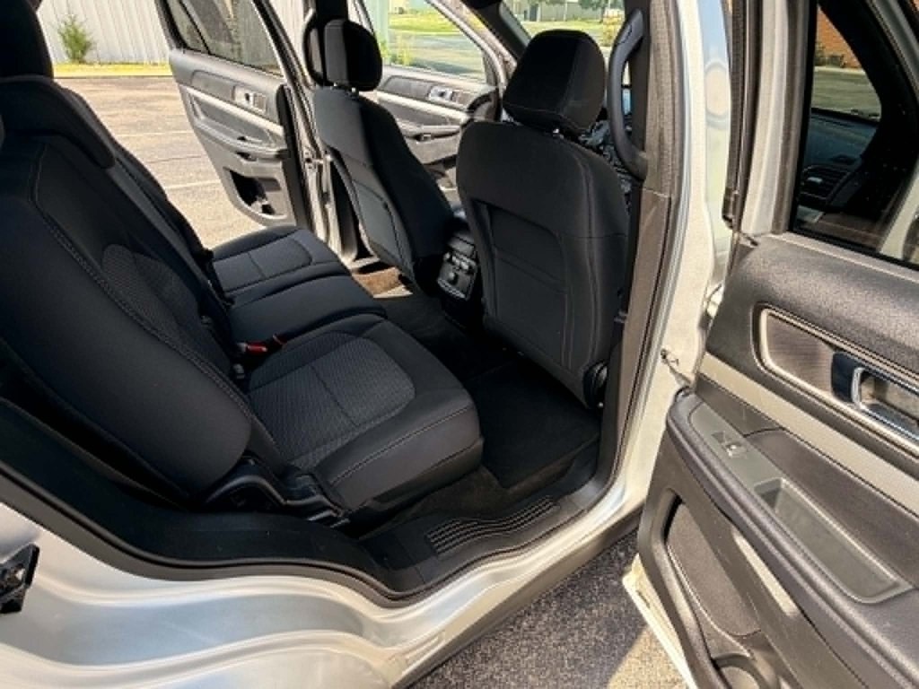 2017 Ford Explorer Image 13
