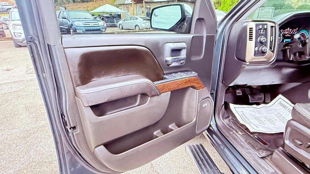 2017 GMC Sierra Image 30
