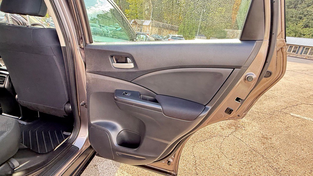 2015 Honda CR-V Image 28