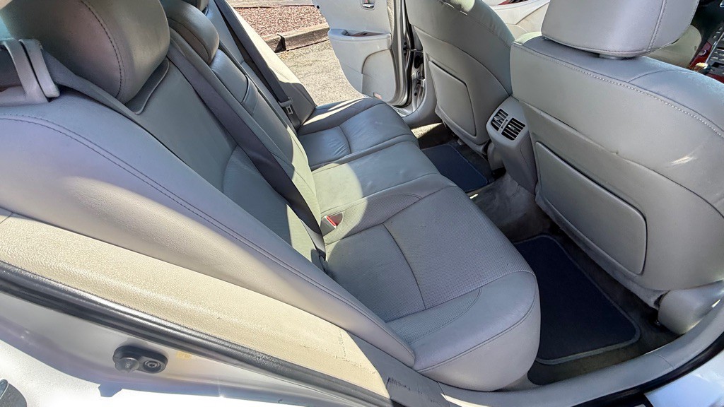 2007 Lexus ES Image 13
