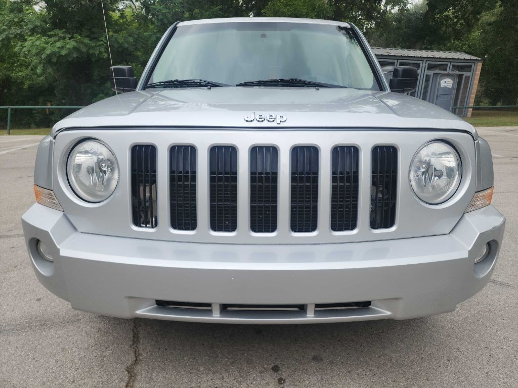 2010 Jeep Patriot Image 2