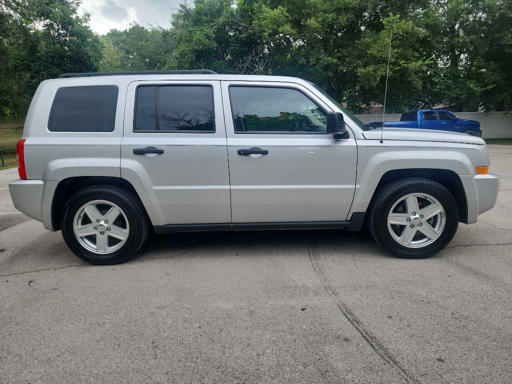 2010 Jeep Patriot Image 9