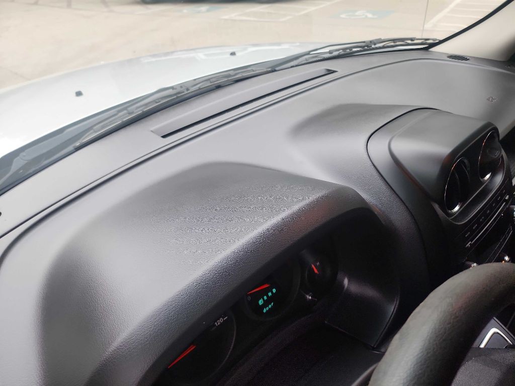 2010 Jeep Patriot Image 17