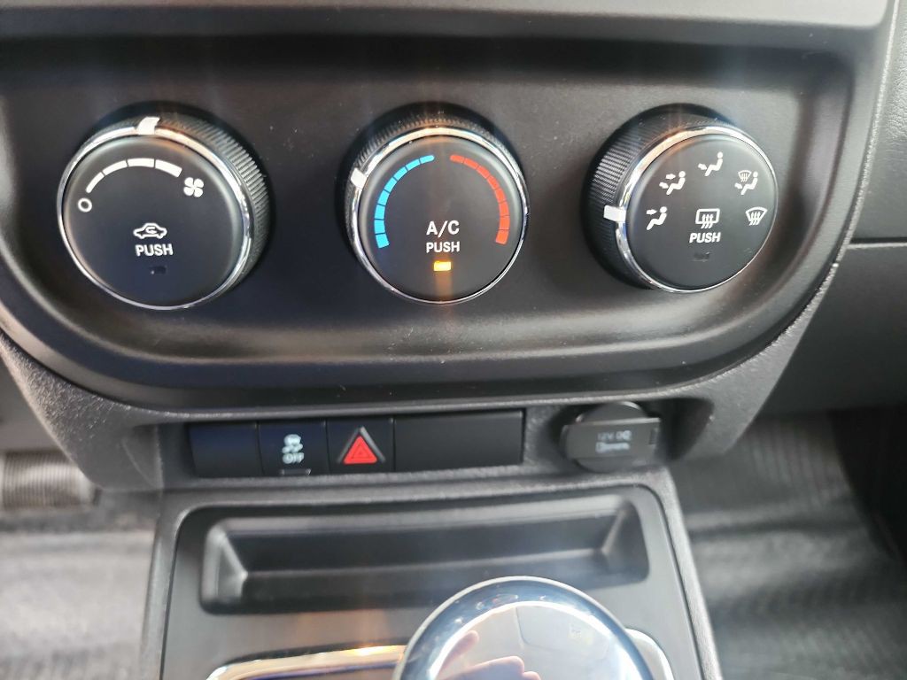 2010 Jeep Patriot Image 20