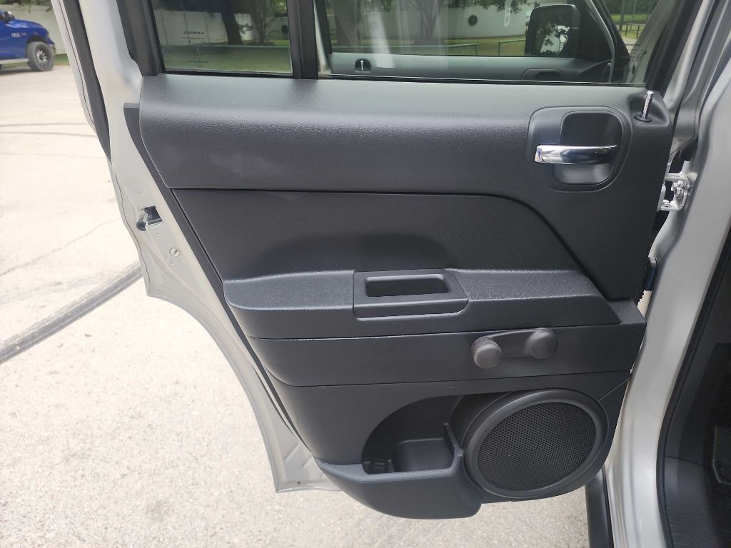 2010 Jeep Patriot Image 22