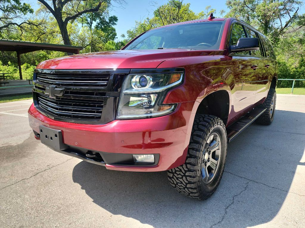 2016 Chevrolet Suburban Image 4