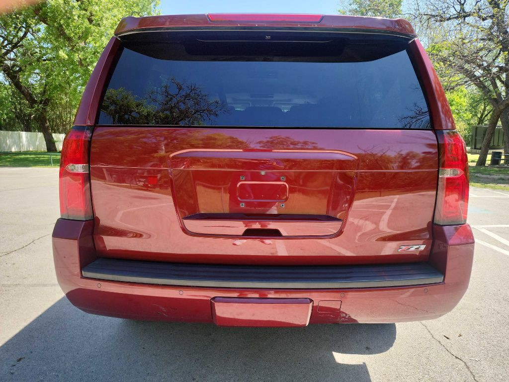 2016 Chevrolet Suburban Image 7