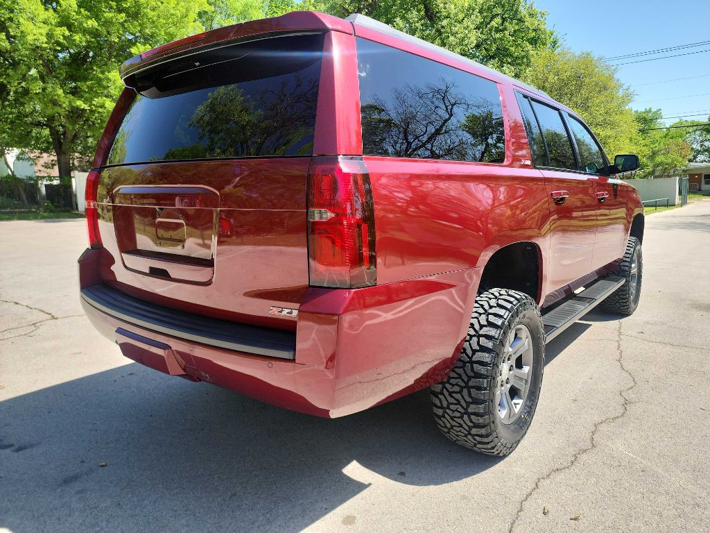 2016 Chevrolet Suburban Image 9