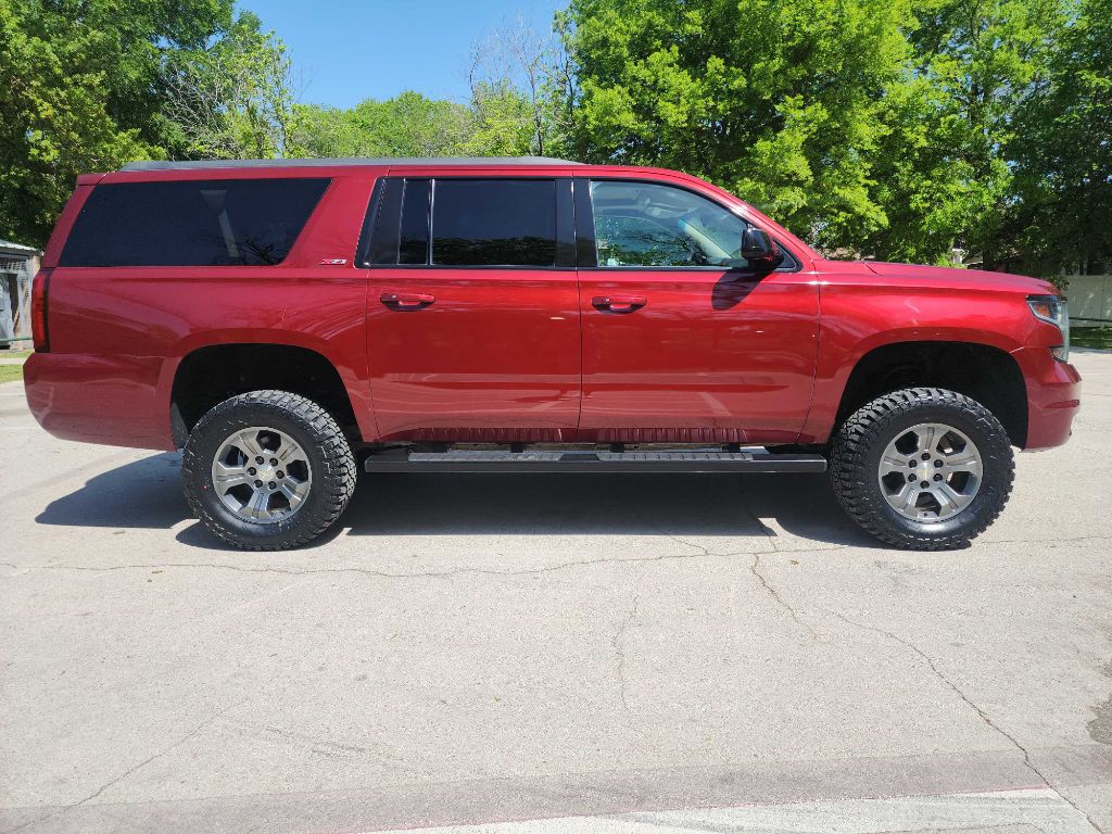 2016 Chevrolet Suburban Image 10