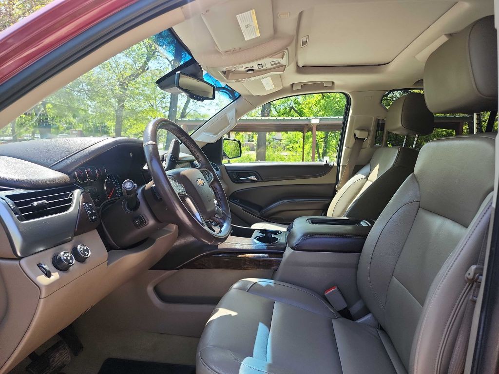 2016 Chevrolet Suburban Image 18