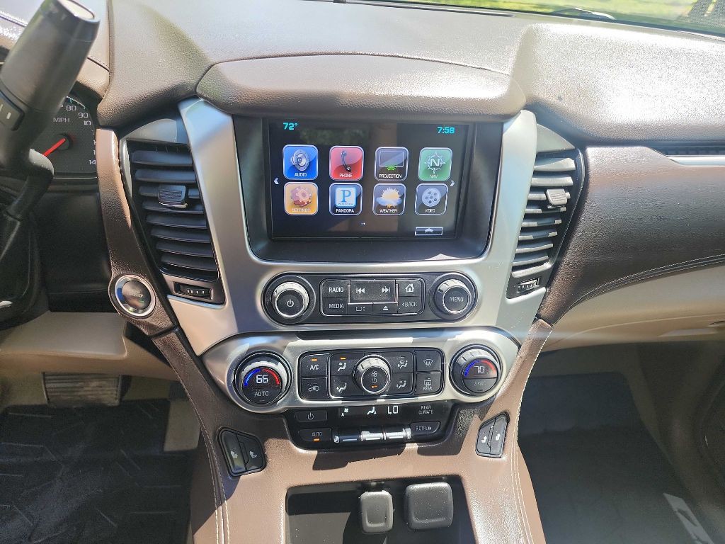 2016 Chevrolet Suburban Image 28