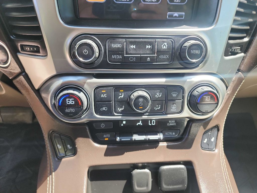 2016 Chevrolet Suburban Image 31