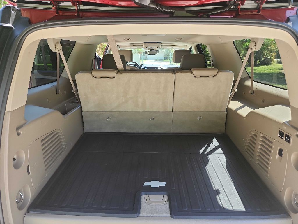2016 Chevrolet Suburban Image 39