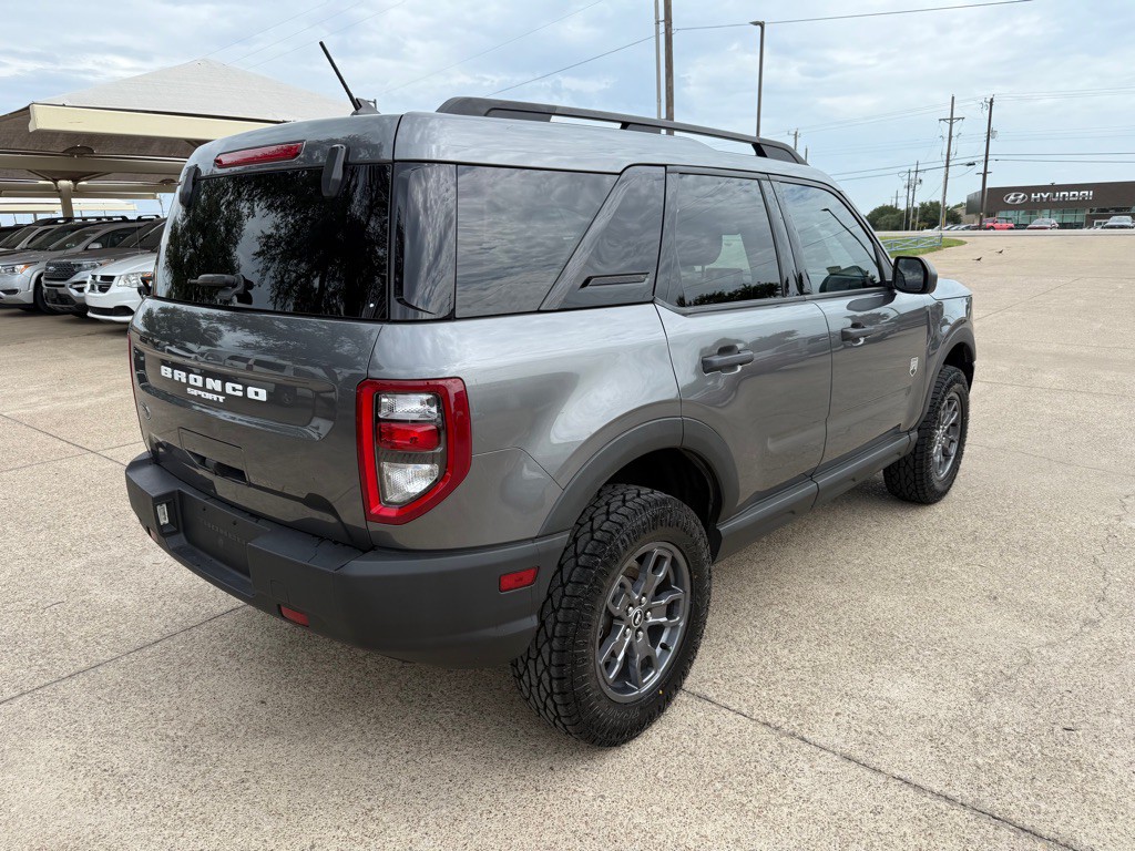 2022 Ford Bronco Image 7