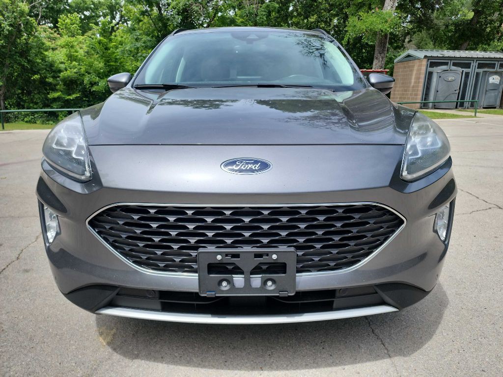 2021 Ford Escape Image 2