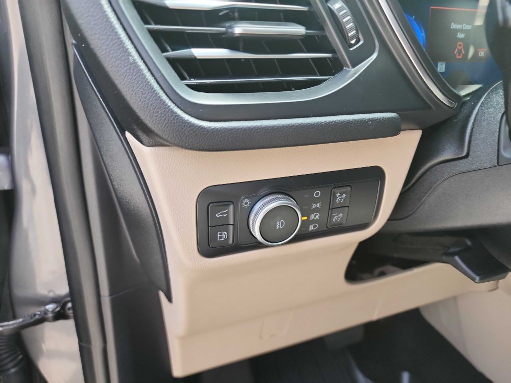 2021 Ford Escape Image 17