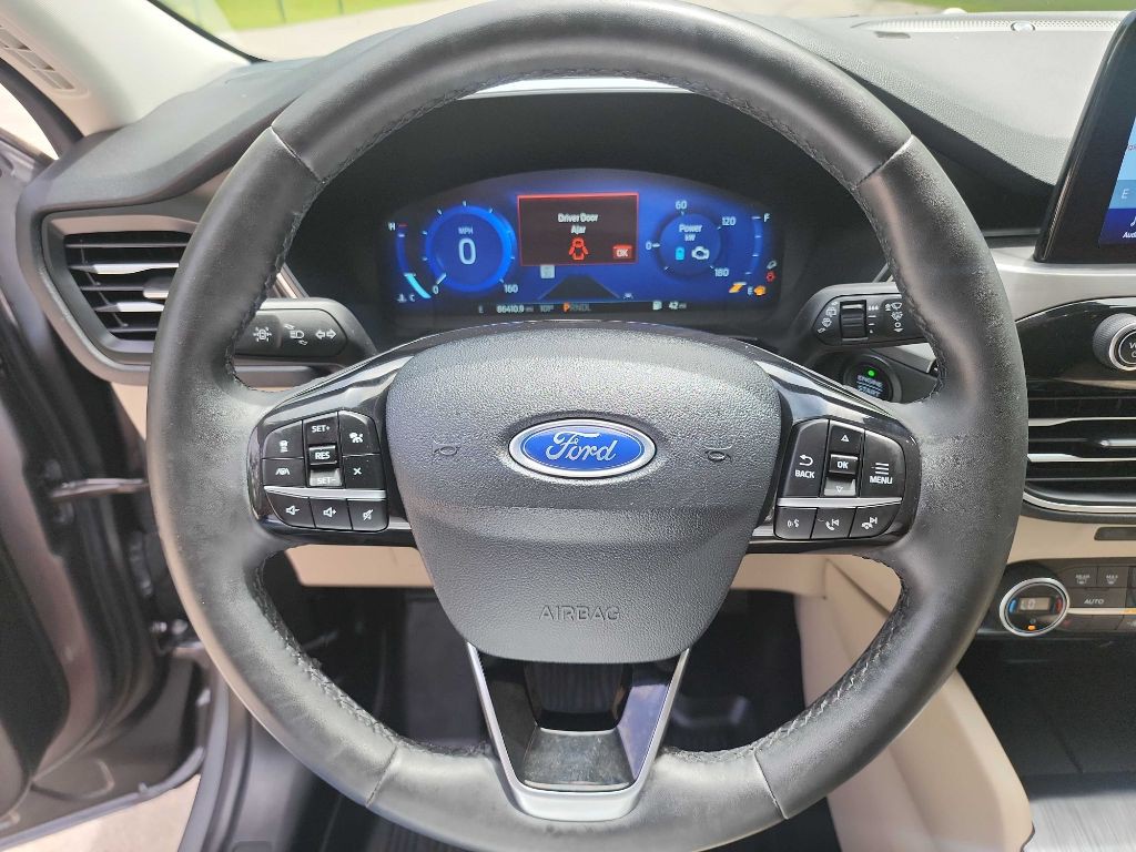 2021 Ford Escape Image 21