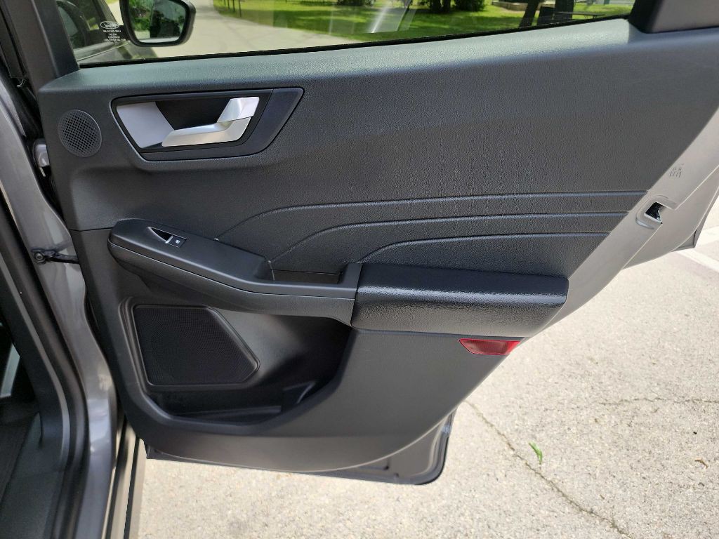 2021 Ford Escape Image 36