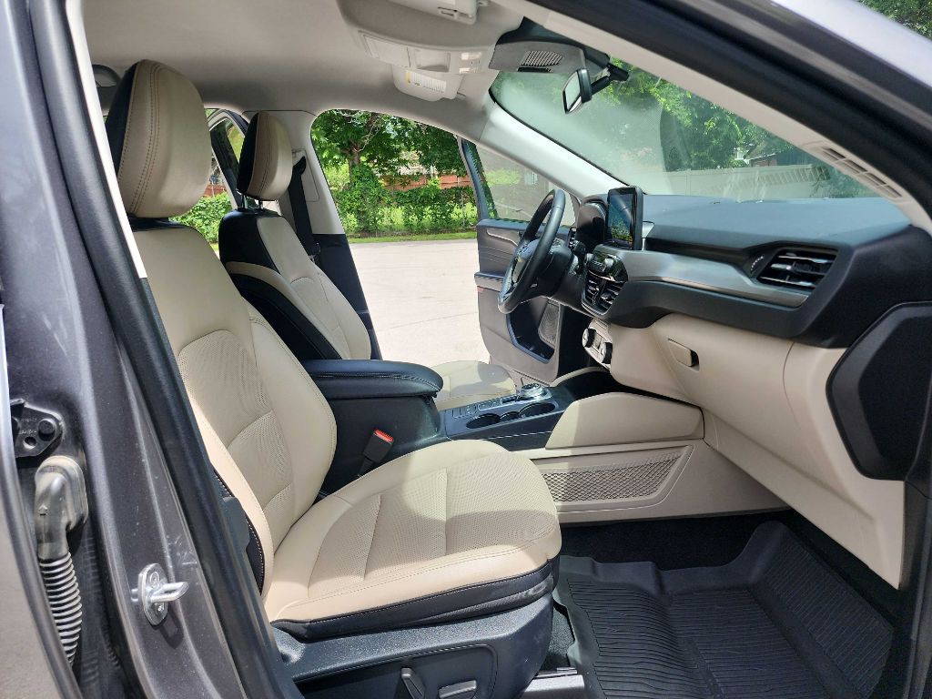 2021 Ford Escape Image 41
