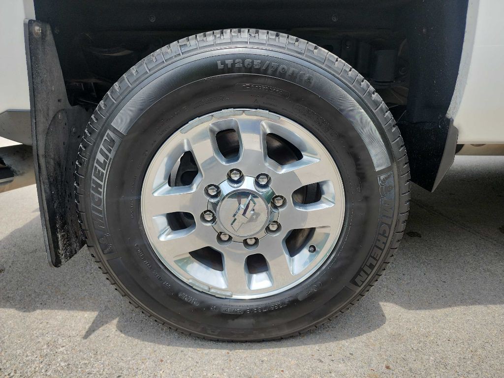 2015 Chevrolet Silverado 1500 Image 17