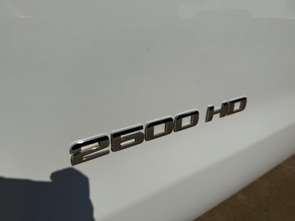 2018 Chevrolet Silverado 1500 Image 8
