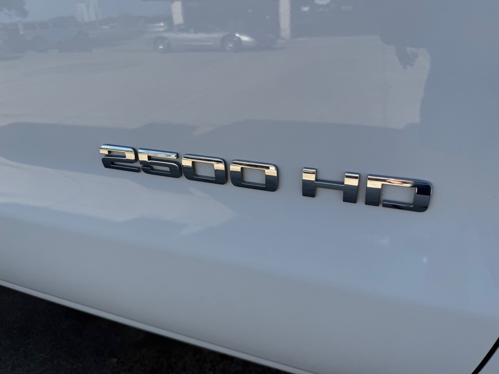 2018 Chevrolet Silverado 1500 Image 21