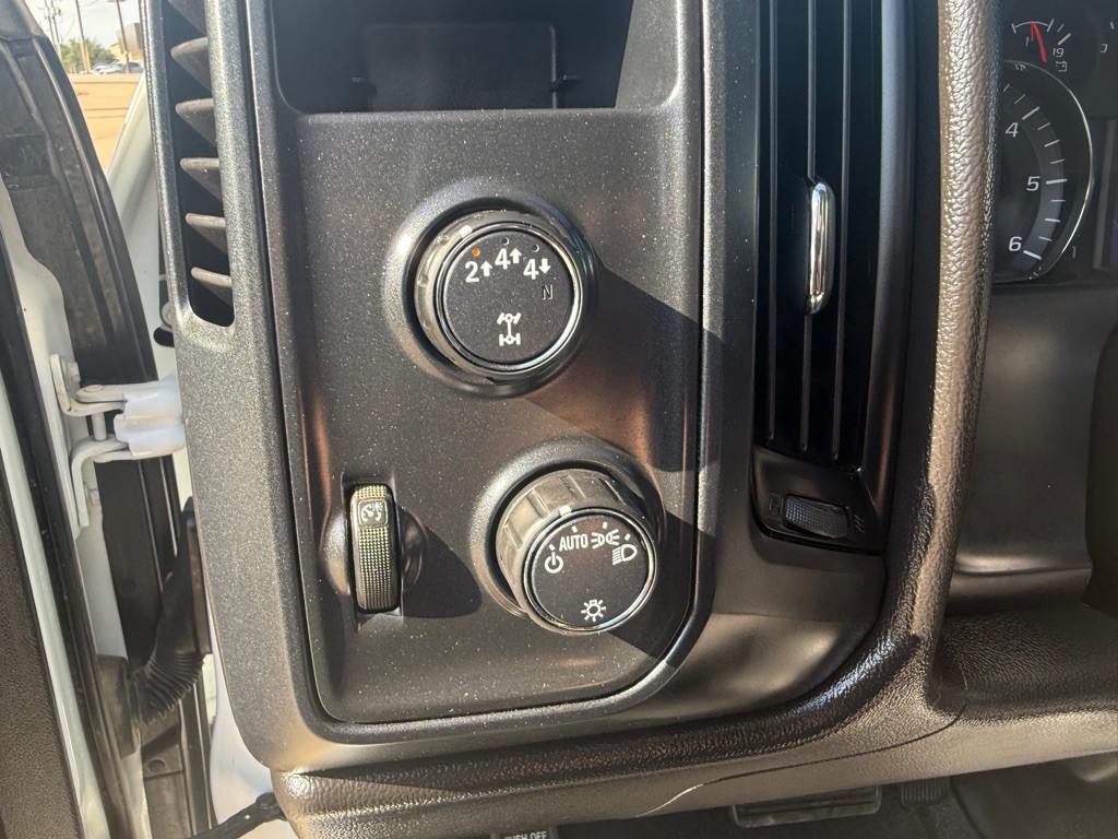2018 Chevrolet Silverado 1500 Image 27