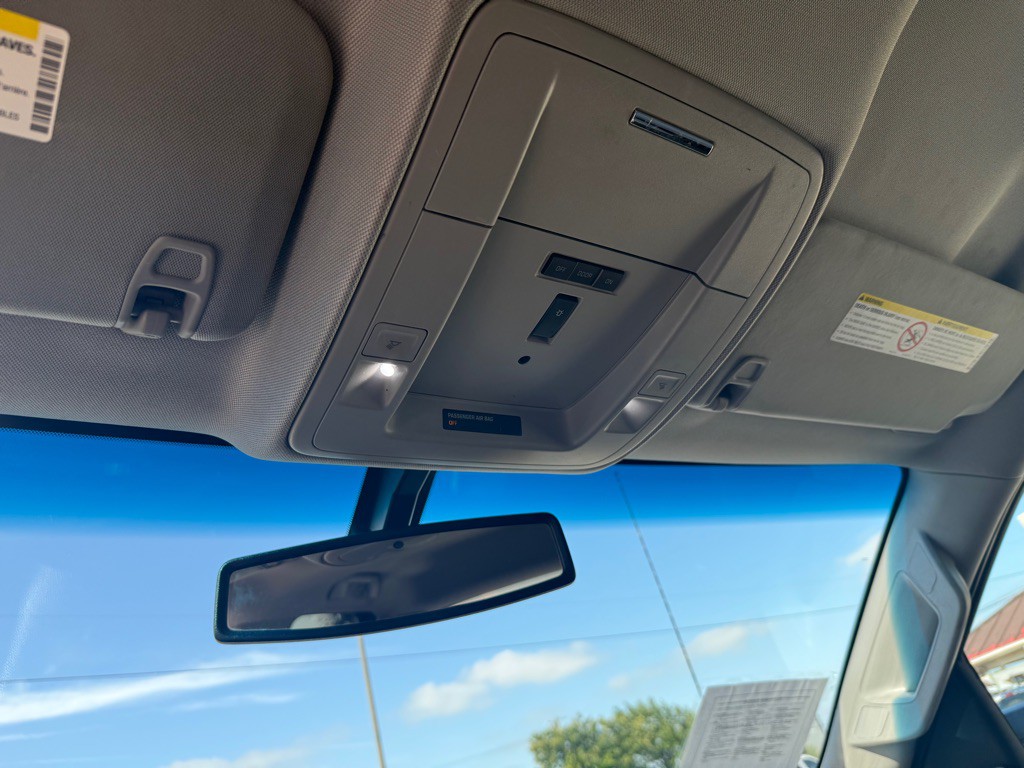 2018 Chevrolet Silverado 1500 Image 32