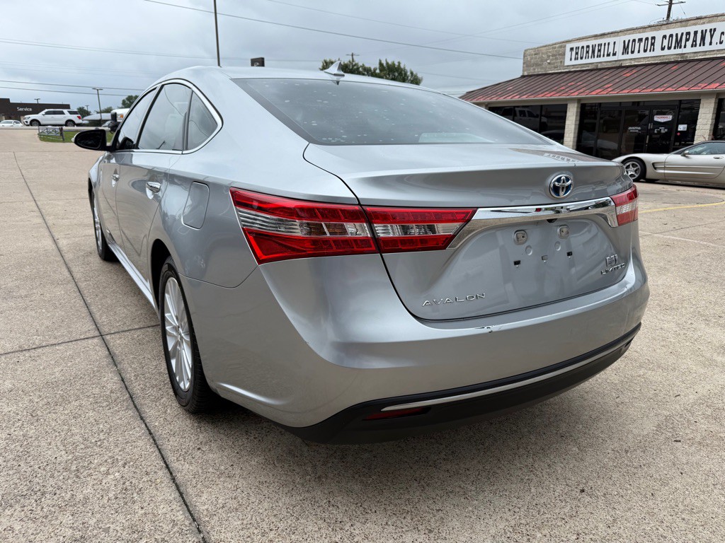 2015 Toyota Avalon Image 5