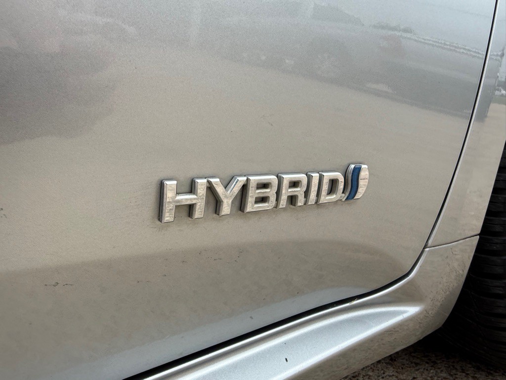 2015 Toyota Avalon Image 12