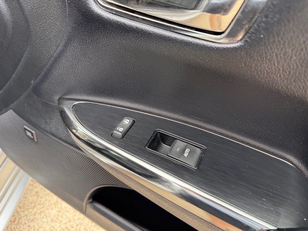 2015 Toyota Avalon Image 21