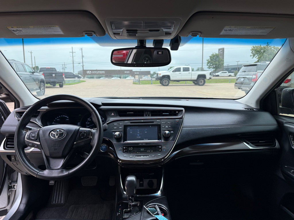 2015 Toyota Avalon Image 23