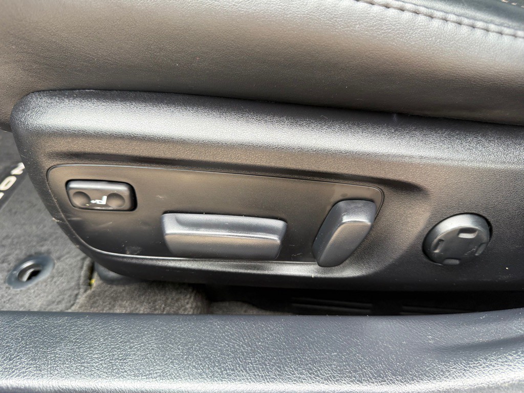 2015 Toyota Avalon Image 27