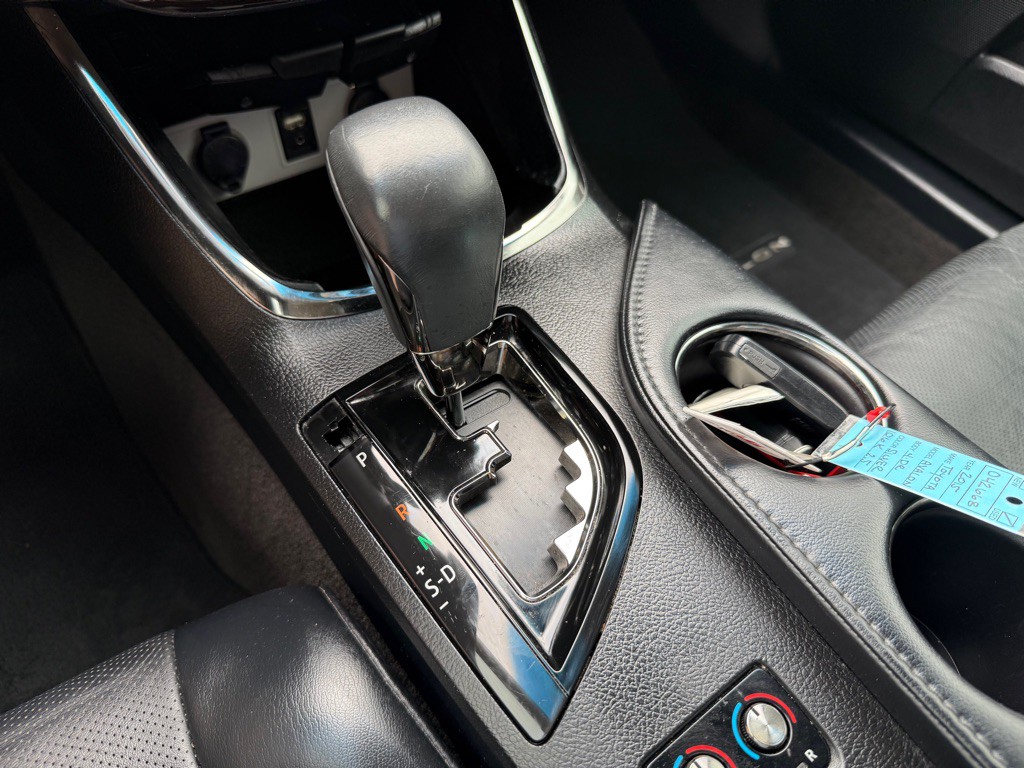 2015 Toyota Avalon Image 28