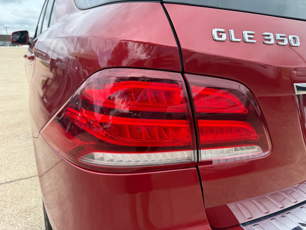 2016 Mercedes-Benz GLE-Class Image 10
