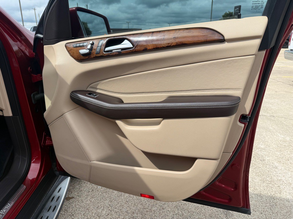 2016 Mercedes-Benz GLE-Class Image 25