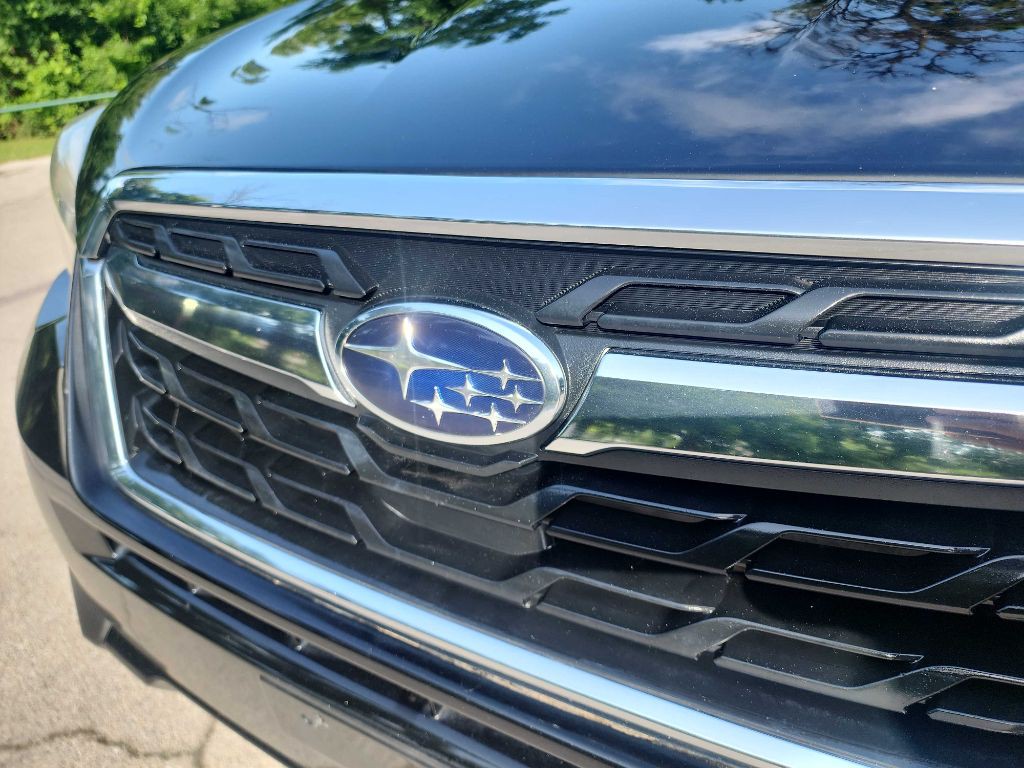 2017 Subaru Forester Image 3