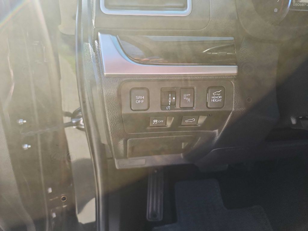 2017 Subaru Forester Image 21