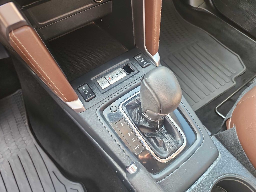 2017 Subaru Forester Image 32