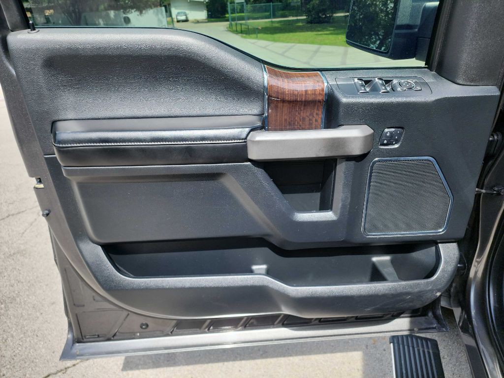 2015 Ford F-150 Image 19