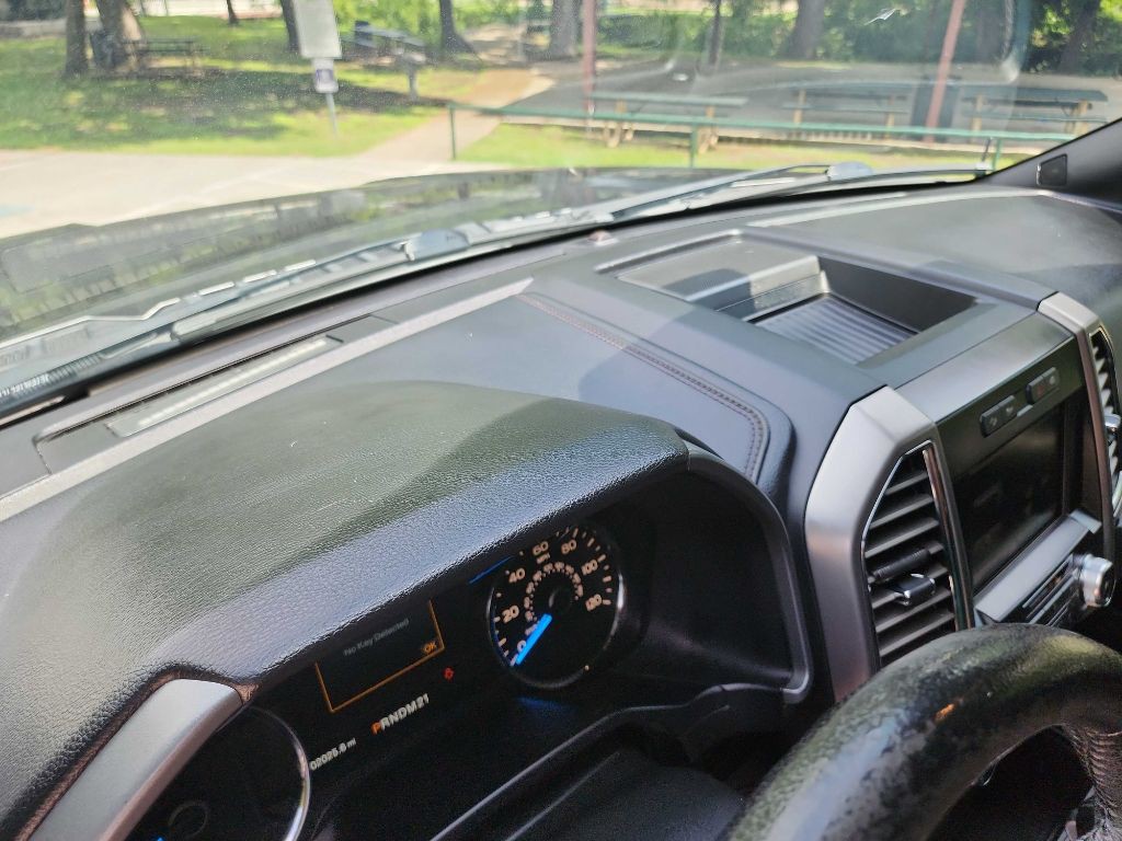 2015 Ford F-150 Image 30