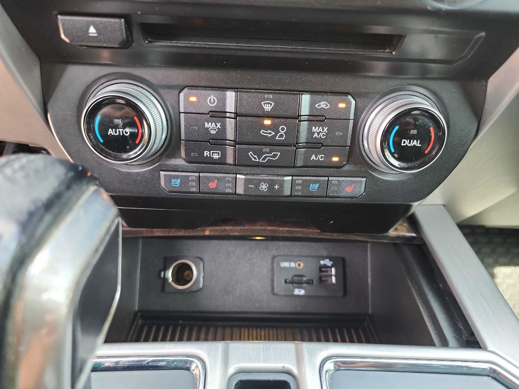 2015 Ford F-150 Image 35