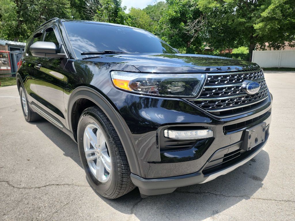 2020 Ford Explorer Image 1
