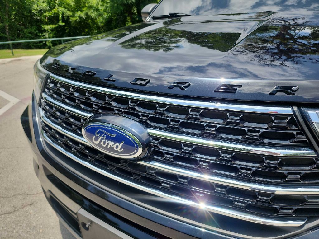 2020 Ford Explorer Image 3